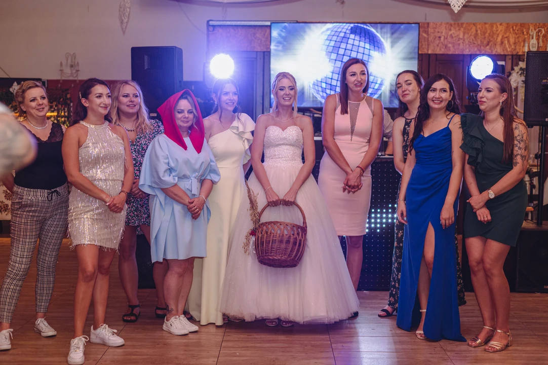 Panna Młoda i jej przyjaciółki - Wesele w plenerze i namiocie - Województwo Pomorskie